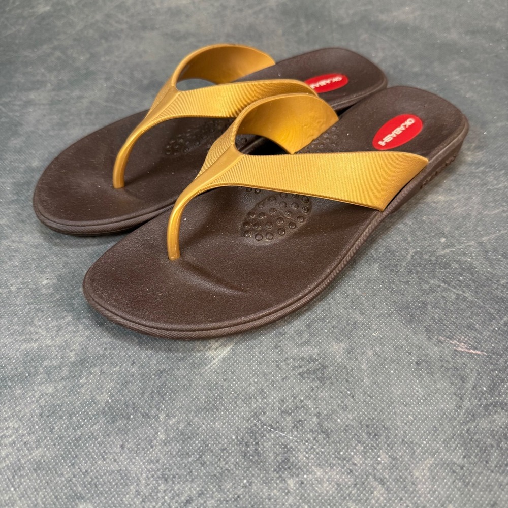 OKABASHI Gold Brown Flip Flops Sandals Comfortable Made in USA Women's